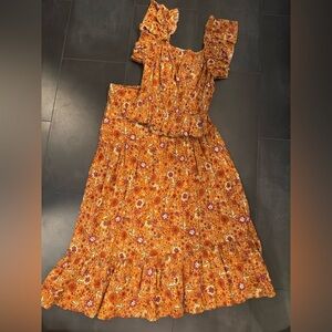 Luna Moon 2-piece set. Maxi Skirt - tank blouse